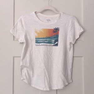 An Old Navy graphic tee to wear!
